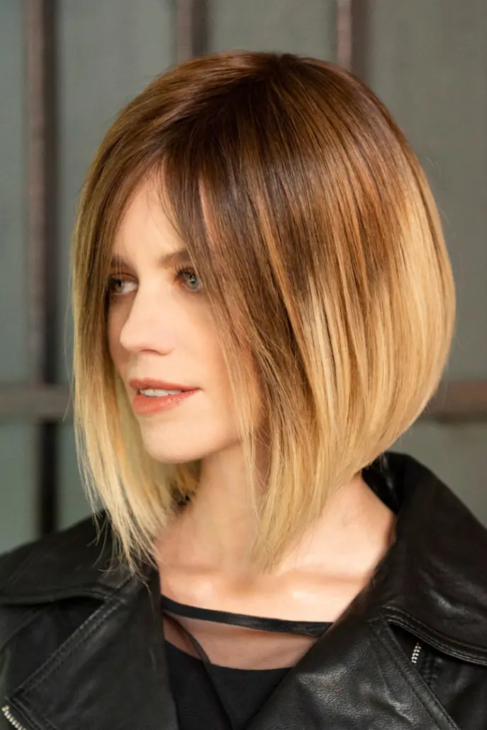 mujer con peluca oncológica valery